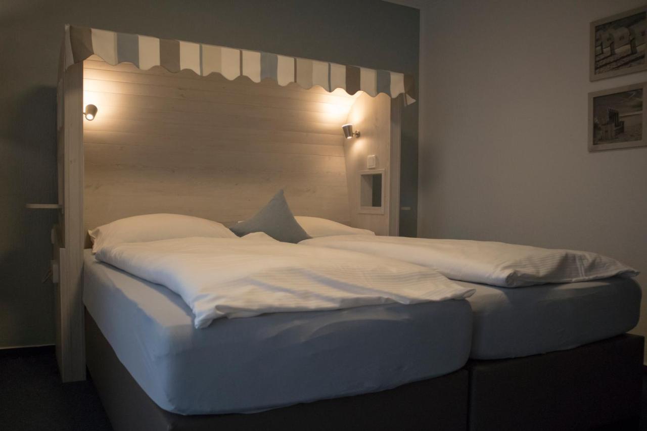 Hotel Am Friesenstrand Tossens Extérieur photo
